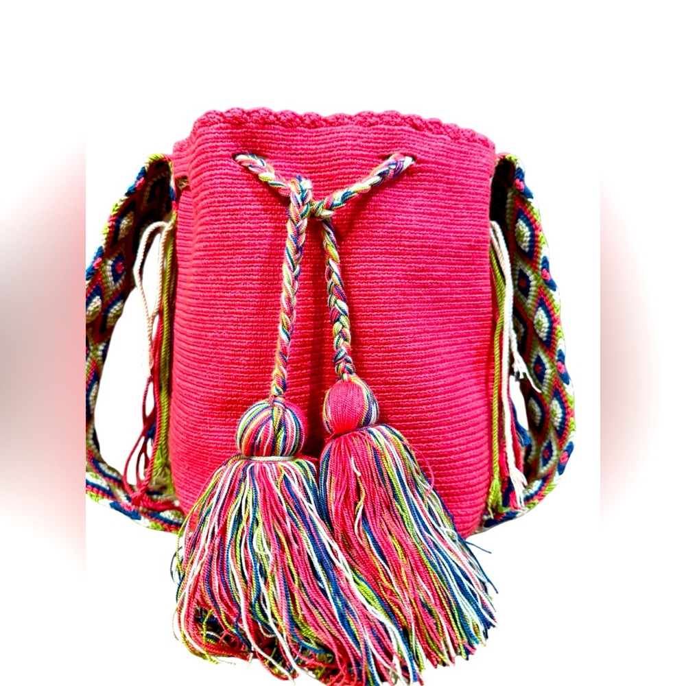 Authentic 100% Wayuu Mochila - Colombian